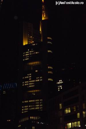 [P12] Commerzbank Tower » foto by AleDia
 - 
<span class="allrVoted glyphicon glyphicon-heart hidden" id="av590129"></span>
<a class="m-l-10 hidden" id="sv590129" onclick="voting_Foto_DelVot(,590129,3827)" role="button">șterge vot <span class="glyphicon glyphicon-remove"></span></a>
<a id="v9590129" class=" c-red"  onclick="voting_Foto_SetVot(590129)" role="button"><span class="glyphicon glyphicon-heart-empty"></span> <b>LIKE</b> = Votează poza</a> <img class="hidden"  id="f590129W9" src="/imagini/loader.gif" border="0" /><span class="AjErrMes hidden" id="e590129ErM"></span>
