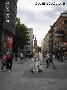 [P25] Imagine de pe Zeil, pe Hasengasse, spre Kaiserdom St. Bartholomäus » foto by Costi
 - 
<span class="allrVoted glyphicon glyphicon-heart hidden" id="av26321"></span>
<a class="m-l-10 hidden" id="sv26321" onclick="voting_Foto_DelVot(,26321,3827)" role="button">șterge vot <span class="glyphicon glyphicon-remove"></span></a>
<a id="v926321" class=" c-red"  onclick="voting_Foto_SetVot(26321)" role="button"><span class="glyphicon glyphicon-heart-empty"></span> <b>LIKE</b> = Votează poza</a> <img class="hidden"  id="f26321W9" src="/imagini/loader.gif" border="0" /><span class="AjErrMes hidden" id="e26321ErM"></span>