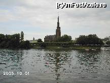 [P39] Dreikönigskirche, văzută dinspre oraşul vechi, din dreptul podului Eiserner Steg » foto by Costi
 - 
<span class="allrVoted glyphicon glyphicon-heart hidden" id="av26340"></span>
<a class="m-l-10 hidden" id="sv26340" onclick="voting_Foto_DelVot(,26340,3827)" role="button">șterge vot <span class="glyphicon glyphicon-remove"></span></a>
<a id="v926340" class=" c-red"  onclick="voting_Foto_SetVot(26340)" role="button"><span class="glyphicon glyphicon-heart-empty"></span> <b>LIKE</b> = Votează poza</a> <img class="hidden"  id="f26340W9" src="/imagini/loader.gif" border="0" /><span class="AjErrMes hidden" id="e26340ErM"></span>