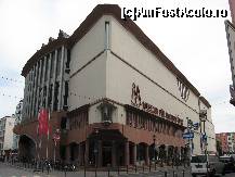 [P16] Museum fur Moderne Kunst » foto by motaneata
 - 
<span class="allrVoted glyphicon glyphicon-heart hidden" id="av376190"></span>
<a class="m-l-10 hidden" id="sv376190" onclick="voting_Foto_DelVot(,376190,3827)" role="button">șterge vot <span class="glyphicon glyphicon-remove"></span></a>
<a id="v9376190" class=" c-red"  onclick="voting_Foto_SetVot(376190)" role="button"><span class="glyphicon glyphicon-heart-empty"></span> <b>LIKE</b> = Votează poza</a> <img class="hidden"  id="f376190W9" src="/imagini/loader.gif" border="0" /><span class="AjErrMes hidden" id="e376190ErM"></span>