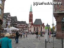 [P17] Piata Römerberg vazuta dinspre Bulevardul Zeil. In fata: Sankt Nikolaikirche.  » foto by motaneata
 - 
<span class="allrVoted glyphicon glyphicon-heart hidden" id="av376193"></span>
<a class="m-l-10 hidden" id="sv376193" onclick="voting_Foto_DelVot(,376193,3827)" role="button">șterge vot <span class="glyphicon glyphicon-remove"></span></a>
<a id="v9376193" class=" c-red"  onclick="voting_Foto_SetVot(376193)" role="button"><span class="glyphicon glyphicon-heart-empty"></span> <b>LIKE</b> = Votează poza</a> <img class="hidden"  id="f376193W9" src="/imagini/loader.gif" border="0" /><span class="AjErrMes hidden" id="e376193ErM"></span>