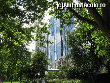 [P29] Frankfurt- vedere din parc.  » foto by motaneata
 - 
<span class="allrVoted glyphicon glyphicon-heart hidden" id="av376226"></span>
<a class="m-l-10 hidden" id="sv376226" onclick="voting_Foto_DelVot(,376226,3827)" role="button">șterge vot <span class="glyphicon glyphicon-remove"></span></a>
<a id="v9376226" class=" c-red"  onclick="voting_Foto_SetVot(376226)" role="button"><span class="glyphicon glyphicon-heart-empty"></span> <b>LIKE</b> = Votează poza</a> <img class="hidden"  id="f376226W9" src="/imagini/loader.gif" border="0" /><span class="AjErrMes hidden" id="e376226ErM"></span>