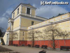 [P14] Vila Pompejanum » foto by dorgo
 - 
<span class="allrVoted glyphicon glyphicon-heart hidden" id="av443718"></span>
<a class="m-l-10 hidden" id="sv443718" onclick="voting_Foto_DelVot(,443718,3827)" role="button">șterge vot <span class="glyphicon glyphicon-remove"></span></a>
<a id="v9443718" class=" c-red"  onclick="voting_Foto_SetVot(443718)" role="button"><span class="glyphicon glyphicon-heart-empty"></span> <b>LIKE</b> = Votează poza</a> <img class="hidden"  id="f443718W9" src="/imagini/loader.gif" border="0" /><span class="AjErrMes hidden" id="e443718ErM"></span>