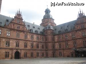 [P07] Castelul din Aschaffenburg, curtea interioara » foto by dorgo
 - 
<span class="allrVoted glyphicon glyphicon-heart hidden" id="av443710"></span>
<a class="m-l-10 hidden" id="sv443710" onclick="voting_Foto_DelVot(,443710,3827)" role="button">șterge vot <span class="glyphicon glyphicon-remove"></span></a>
<a id="v9443710" class=" c-red"  onclick="voting_Foto_SetVot(443710)" role="button"><span class="glyphicon glyphicon-heart-empty"></span> <b>LIKE</b> = Votează poza</a> <img class="hidden"  id="f443710W9" src="/imagini/loader.gif" border="0" /><span class="AjErrMes hidden" id="e443710ErM"></span>