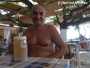 [P41] Priviti halba! Numai halba!!! Asa aratau toate cele baute aici, la 'cantine'! 2,70 euro...  » foto by iulian68
 - 
<span class="allrVoted glyphicon glyphicon-heart hidden" id="av608437"></span>
<a class="m-l-10 hidden" id="sv608437" onclick="voting_Foto_DelVot(,608437,3837)" role="button">șterge vot <span class="glyphicon glyphicon-remove"></span></a>
<a id="v9608437" class=" c-red"  onclick="voting_Foto_SetVot(608437)" role="button"><span class="glyphicon glyphicon-heart-empty"></span> <b>LIKE</b> = Votează poza</a> <img class="hidden"  id="f608437W9" src="/imagini/loader.gif" border="0" /><span class="AjErrMes hidden" id="e608437ErM"></span>