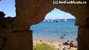 [P05] O vedere de dupa ziduri, Rodos.  » foto by maryka
 - 
<span class="allrVoted glyphicon glyphicon-heart hidden" id="av673158"></span>
<a class="m-l-10 hidden" id="sv673158" onclick="voting_Foto_DelVot(,673158,3837)" role="button">șterge vot <span class="glyphicon glyphicon-remove"></span></a>
<a id="v9673158" class=" c-red"  onclick="voting_Foto_SetVot(673158)" role="button"><span class="glyphicon glyphicon-heart-empty"></span> <b>LIKE</b> = Votează poza</a> <img class="hidden"  id="f673158W9" src="/imagini/loader.gif" border="0" /><span class="AjErrMes hidden" id="e673158ErM"></span>