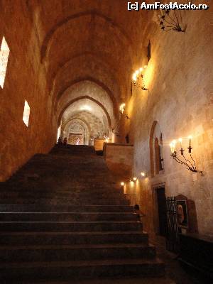 [P08] As putea sa-i spun 'sala scarilor'. Interior Palatul Marelui Maestru.  » foto by maryka
 - 
<span class="allrVoted glyphicon glyphicon-heart hidden" id="av673161"></span>
<a class="m-l-10 hidden" id="sv673161" onclick="voting_Foto_DelVot(,673161,3837)" role="button">șterge vot <span class="glyphicon glyphicon-remove"></span></a>
<a id="v9673161" class=" c-red"  onclick="voting_Foto_SetVot(673161)" role="button"><span class="glyphicon glyphicon-heart-empty"></span> <b>LIKE</b> = Votează poza</a> <img class="hidden"  id="f673161W9" src="/imagini/loader.gif" border="0" /><span class="AjErrMes hidden" id="e673161ErM"></span>