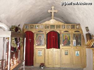 [P24] Mica biserica, Sf. Panteleimon, în interiorul castelului Monolithos.  » foto by maryka
 - 
<span class="allrVoted glyphicon glyphicon-heart hidden" id="av674389"></span>
<a class="m-l-10 hidden" id="sv674389" onclick="voting_Foto_DelVot(,674389,3837)" role="button">șterge vot <span class="glyphicon glyphicon-remove"></span></a>
<a id="v9674389" class=" c-red"  onclick="voting_Foto_SetVot(674389)" role="button"><span class="glyphicon glyphicon-heart-empty"></span> <b>LIKE</b> = Votează poza</a> <img class="hidden"  id="f674389W9" src="/imagini/loader.gif" border="0" /><span class="AjErrMes hidden" id="e674389ErM"></span>