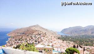 [P27] Symi, vedere din castel.  » foto by maryka
 - 
<span class="allrVoted glyphicon glyphicon-heart hidden" id="av675529"></span>
<a class="m-l-10 hidden" id="sv675529" onclick="voting_Foto_DelVot(,675529,3837)" role="button">șterge vot <span class="glyphicon glyphicon-remove"></span></a>
<a id="v9675529" class=" c-red"  onclick="voting_Foto_SetVot(675529)" role="button"><span class="glyphicon glyphicon-heart-empty"></span> <b>LIKE</b> = Votează poza</a> <img class="hidden"  id="f675529W9" src="/imagini/loader.gif" border="0" /><span class="AjErrMes hidden" id="e675529ErM"></span>