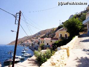 [P50] Pe aici se urcă la castel, Symi.  » foto by maryka
 - 
<span class="allrVoted glyphicon glyphicon-heart hidden" id="av675555"></span>
<a class="m-l-10 hidden" id="sv675555" onclick="voting_Foto_DelVot(,675555,3837)" role="button">șterge vot <span class="glyphicon glyphicon-remove"></span></a>
<a id="v9675555" class=" c-red"  onclick="voting_Foto_SetVot(675555)" role="button"><span class="glyphicon glyphicon-heart-empty"></span> <b>LIKE</b> = Votează poza</a> <img class="hidden"  id="f675555W9" src="/imagini/loader.gif" border="0" /><span class="AjErrMes hidden" id="e675555ErM"></span>