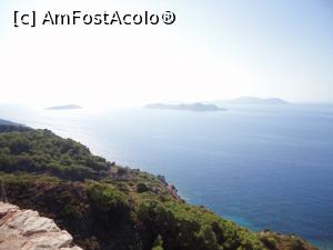 [P58] Vedere spre insulele Chalki și Alimia, de la Kastellos.  » foto by maryka
 - 
<span class="allrVoted glyphicon glyphicon-heart hidden" id="av893964"></span>
<a class="m-l-10 hidden" id="sv893964" onclick="voting_Foto_DelVot(,893964,3837)" role="button">șterge vot <span class="glyphicon glyphicon-remove"></span></a>
<a id="v9893964" class=" c-red"  onclick="voting_Foto_SetVot(893964)" role="button"><span class="glyphicon glyphicon-heart-empty"></span> <b>LIKE</b> = Votează poza</a> <img class="hidden"  id="f893964W9" src="/imagini/loader.gif" border="0" /><span class="AjErrMes hidden" id="e893964ErM"></span>