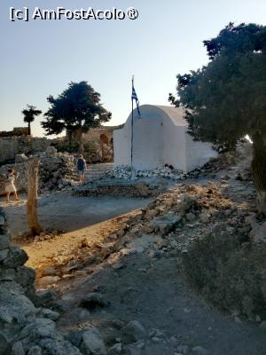 [P01] Capela dedicată Sf. Panteleimon in castelul Monolithos » foto by Cristian_h
 - 
<span class="allrVoted glyphicon glyphicon-heart hidden" id="av1508338"></span>
<a class="m-l-10 hidden" id="sv1508338" onclick="voting_Foto_DelVot(,1508338,3837)" role="button">șterge vot <span class="glyphicon glyphicon-remove"></span></a>
<a id="v91508338" class=" c-red"  onclick="voting_Foto_SetVot(1508338)" role="button"><span class="glyphicon glyphicon-heart-empty"></span> <b>LIKE</b> = Votează poza</a> <img class="hidden"  id="f1508338W9" src="/imagini/loader.gif" border="0" /><span class="AjErrMes hidden" id="e1508338ErM"></span>