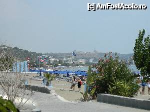 [P01] Plaja din Faliraki » foto by Maria V.
 - 
<span class="allrVoted glyphicon glyphicon-heart hidden" id="av444879"></span>
<a class="m-l-10 hidden" id="sv444879" onclick="voting_Foto_DelVot(,444879,3837)" role="button">șterge vot <span class="glyphicon glyphicon-remove"></span></a>
<a id="v9444879" class=" c-red"  onclick="voting_Foto_SetVot(444879)" role="button"><span class="glyphicon glyphicon-heart-empty"></span> <b>LIKE</b> = Votează poza</a> <img class="hidden"  id="f444879W9" src="/imagini/loader.gif" border="0" /><span class="AjErrMes hidden" id="e444879ErM"></span>