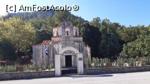 [P23] Biserica Agios Nikolaos Foundoukli - în fundal muntele Profitis Ilias » foto by Carmen Ion
 - 
<span class="allrVoted glyphicon glyphicon-heart hidden" id="av1204555"></span>
<a class="m-l-10 hidden" id="sv1204555" onclick="voting_Foto_DelVot(,1204555,3837)" role="button">șterge vot <span class="glyphicon glyphicon-remove"></span></a>
<a id="v91204555" class=" c-red"  onclick="voting_Foto_SetVot(1204555)" role="button"><span class="glyphicon glyphicon-heart-empty"></span> <b>LIKE</b> = Votează poza</a> <img class="hidden"  id="f1204555W9" src="/imagini/loader.gif" border="0" /><span class="AjErrMes hidden" id="e1204555ErM"></span>