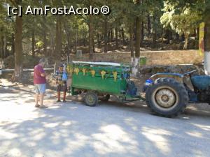 [P41] Profitis Ilias - omul cu strugurii » foto by Carmen Ion
 - 
<span class="allrVoted glyphicon glyphicon-heart hidden" id="av1204573"></span>
<a class="m-l-10 hidden" id="sv1204573" onclick="voting_Foto_DelVot(,1204573,3837)" role="button">șterge vot <span class="glyphicon glyphicon-remove"></span></a>
<a id="v91204573" class=" c-red"  onclick="voting_Foto_SetVot(1204573)" role="button"><span class="glyphicon glyphicon-heart-empty"></span> <b>LIKE</b> = Votează poza</a> <img class="hidden"  id="f1204573W9" src="/imagini/loader.gif" border="0" /><span class="AjErrMes hidden" id="e1204573ErM"></span>