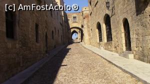 [P04] Strada Cavalerilor uimitor de pustie. » foto by ovidiuyepi
 - 
<span class="allrVoted glyphicon glyphicon-heart hidden" id="av1200134"></span>
<a class="m-l-10 hidden" id="sv1200134" onclick="voting_Foto_DelVot(,1200134,3837)" role="button">șterge vot <span class="glyphicon glyphicon-remove"></span></a>
<a id="v91200134" class=" c-red"  onclick="voting_Foto_SetVot(1200134)" role="button"><span class="glyphicon glyphicon-heart-empty"></span> <b>LIKE</b> = Votează poza</a> <img class="hidden"  id="f1200134W9" src="/imagini/loader.gif" border="0" /><span class="AjErrMes hidden" id="e1200134ErM"></span>