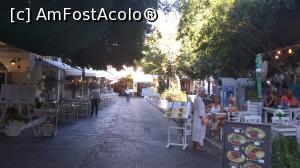 [P48] O straduta din vechiul ,,Callachio” si cativa turisti la o taverna in dimineata zilei de Sf. Marie. » foto by ovidiuyepi
 - 
<span class="allrVoted glyphicon glyphicon-heart hidden" id="av1200198"></span>
<a class="m-l-10 hidden" id="sv1200198" onclick="voting_Foto_DelVot(,1200198,3837)" role="button">șterge vot <span class="glyphicon glyphicon-remove"></span></a>
<a id="v91200198" class=" c-red"  onclick="voting_Foto_SetVot(1200198)" role="button"><span class="glyphicon glyphicon-heart-empty"></span> <b>LIKE</b> = Votează poza</a> <img class="hidden"  id="f1200198W9" src="/imagini/loader.gif" border="0" /><span class="AjErrMes hidden" id="e1200198ErM"></span>