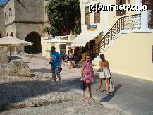 [P14] Rodos town...hai sa punem o vedere la posta... » foto by costin1968
 - 
<span class="allrVoted glyphicon glyphicon-heart hidden" id="av256606"></span>
<a class="m-l-10 hidden" id="sv256606" onclick="voting_Foto_DelVot(,256606,3837)" role="button">șterge vot <span class="glyphicon glyphicon-remove"></span></a>
<a id="v9256606" class=" c-red"  onclick="voting_Foto_SetVot(256606)" role="button"><span class="glyphicon glyphicon-heart-empty"></span> <b>LIKE</b> = Votează poza</a> <img class="hidden"  id="f256606W9" src="/imagini/loader.gif" border="0" /><span class="AjErrMes hidden" id="e256606ErM"></span>