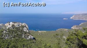 [P26] În drum spre castelul Monolithos care se vede în stânga, cocoţat pe stâncă » foto by irinad
 - 
<span class="allrVoted glyphicon glyphicon-heart hidden" id="av1015032"></span>
<a class="m-l-10 hidden" id="sv1015032" onclick="voting_Foto_DelVot(,1015032,3837)" role="button">șterge vot <span class="glyphicon glyphicon-remove"></span></a>
<a id="v91015032" class=" c-red"  onclick="voting_Foto_SetVot(1015032)" role="button"><span class="glyphicon glyphicon-heart-empty"></span> <b>LIKE</b> = Votează poza</a> <img class="hidden"  id="f1015032W9" src="/imagini/loader.gif" border="0" /><span class="AjErrMes hidden" id="e1015032ErM"></span>