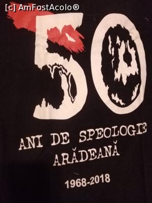 [P01] Mai puneam și revista dar a zis că drepturi de autor. » foto by Mioritik
 - 
<span class="allrVoted glyphicon glyphicon-heart hidden" id="av1264213"></span>
<a class="m-l-10 hidden" id="sv1264213" onclick="voting_Foto_DelVot(,1264213,3841)" role="button">șterge vot <span class="glyphicon glyphicon-remove"></span></a>
<a id="v91264213" class=" c-red"  onclick="voting_Foto_SetVot(1264213)" role="button"><span class="glyphicon glyphicon-heart-empty"></span> <b>LIKE</b> = Votează poza</a> <img class="hidden"  id="f1264213W9" src="/imagini/loader.gif" border="0" /><span class="AjErrMes hidden" id="e1264213ErM"></span>