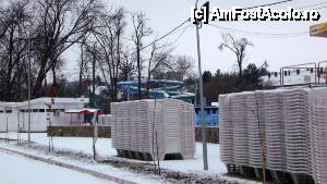 [P19] Băile Felix - ştrandul Apollo. Nu ştiu cât vor rezista aceste şezlonguri; e cert că frigul îmbătrâneşte mult prea prematur plasticul.  » foto by Dragoș_MD
 - 
<span class="allrVoted glyphicon glyphicon-heart hidden" id="av394995"></span>
<a class="m-l-10 hidden" id="sv394995" onclick="voting_Foto_DelVot(,394995,3846)" role="button">șterge vot <span class="glyphicon glyphicon-remove"></span></a>
<a id="v9394995" class=" c-red"  onclick="voting_Foto_SetVot(394995)" role="button"><span class="glyphicon glyphicon-heart-empty"></span> <b>LIKE</b> = Votează poza</a> <img class="hidden"  id="f394995W9" src="/imagini/loader.gif" border="0" /><span class="AjErrMes hidden" id="e394995ErM"></span>