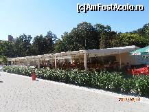 [P11] Baile Felix, in incinta strandului nou, in spatele gardului verde, viu se afla terasa unde se poate servi masa » foto by sunflower
 - 
<span class="allrVoted glyphicon glyphicon-heart hidden" id="av451081"></span>
<a class="m-l-10 hidden" id="sv451081" onclick="voting_Foto_DelVot(,451081,3846)" role="button">șterge vot <span class="glyphicon glyphicon-remove"></span></a>
<a id="v9451081" class=" c-red"  onclick="voting_Foto_SetVot(451081)" role="button"><span class="glyphicon glyphicon-heart-empty"></span> <b>LIKE</b> = Votează poza</a> <img class="hidden"  id="f451081W9" src="/imagini/loader.gif" border="0" /><span class="AjErrMes hidden" id="e451081ErM"></span>