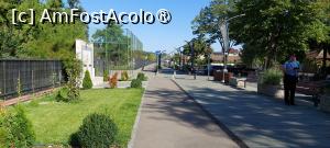 [P01] 1. Aleea pietonală ce duce de la ștrand spre Lacul cu Nuferi. De fapt, nuferii sunt în partea opusă, dar aș fi avut soarele în ochi. » foto by msnd
 - 
<span class="allrVoted glyphicon glyphicon-heart hidden" id="av1390842"></span>
<a class="m-l-10 hidden" id="sv1390842" onclick="voting_Foto_DelVot(,1390842,3846)" role="button">șterge vot <span class="glyphicon glyphicon-remove"></span></a>
<a id="v91390842" class=" c-red"  onclick="voting_Foto_SetVot(1390842)" role="button"><span class="glyphicon glyphicon-heart-empty"></span> <b>LIKE</b> = Votează poza</a> <img class="hidden"  id="f1390842W9" src="/imagini/loader.gif" border="0" /><span class="AjErrMes hidden" id="e1390842ErM"></span>