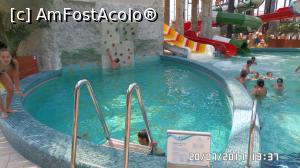 [P28] AquaPark Nymphaea din Oradea » foto by ungureanica
 - 
<span class="allrVoted glyphicon glyphicon-heart hidden" id="av904943"></span>
<a class="m-l-10 hidden" id="sv904943" onclick="voting_Foto_DelVot(,904943,3846)" role="button">șterge vot <span class="glyphicon glyphicon-remove"></span></a>
<a id="v9904943" class=" c-red"  onclick="voting_Foto_SetVot(904943)" role="button"><span class="glyphicon glyphicon-heart-empty"></span> <b>LIKE</b> = Votează poza</a> <img class="hidden"  id="f904943W9" src="/imagini/loader.gif" border="0" /><span class="AjErrMes hidden" id="e904943ErM"></span>
