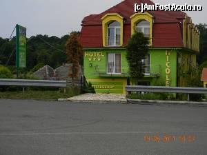 [P12] Pensiunea Nicoleta, Băile Felix.  » foto by bogumil
 - 
<span class="allrVoted glyphicon glyphicon-heart hidden" id="av671085"></span>
<a class="m-l-10 hidden" id="sv671085" onclick="voting_Foto_DelVot(,671085,3846)" role="button">șterge vot <span class="glyphicon glyphicon-remove"></span></a>
<a id="v9671085" class=" c-red"  onclick="voting_Foto_SetVot(671085)" role="button"><span class="glyphicon glyphicon-heart-empty"></span> <b>LIKE</b> = Votează poza</a> <img class="hidden"  id="f671085W9" src="/imagini/loader.gif" border="0" /><span class="AjErrMes hidden" id="e671085ErM"></span>