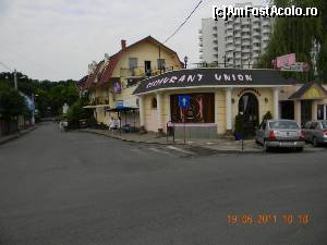 [P13] Restaurantul Union, din staţiunea Băile Felix.  » foto by bogumil
 - 
<span class="allrVoted glyphicon glyphicon-heart hidden" id="av671086"></span>
<a class="m-l-10 hidden" id="sv671086" onclick="voting_Foto_DelVot(,671086,3846)" role="button">șterge vot <span class="glyphicon glyphicon-remove"></span></a>
<a id="v9671086" class=" c-red"  onclick="voting_Foto_SetVot(671086)" role="button"><span class="glyphicon glyphicon-heart-empty"></span> <b>LIKE</b> = Votează poza</a> <img class="hidden"  id="f671086W9" src="/imagini/loader.gif" border="0" /><span class="AjErrMes hidden" id="e671086ErM"></span>