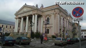 [P46] Oradea - Teatrul de Stat, în Piaţa Regele Ferdinand I » foto by Dragoș_MD
 - 
<span class="allrVoted glyphicon glyphicon-heart hidden" id="av397775"></span>
<a class="m-l-10 hidden" id="sv397775" onclick="voting_Foto_DelVot(,397775,3848)" role="button">șterge vot <span class="glyphicon glyphicon-remove"></span></a>
<a id="v9397775" class=" c-red"  onclick="voting_Foto_SetVot(397775)" role="button"><span class="glyphicon glyphicon-heart-empty"></span> <b>LIKE</b> = Votează poza</a> <img class="hidden"  id="f397775W9" src="/imagini/loader.gif" border="0" /><span class="AjErrMes hidden" id="e397775ErM"></span>