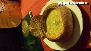 [P47] Oradea - restaurantul Cyrano, ciorba de vițel, cu tarhon, în pâine » foto by Dragoș_MD
 - 
<span class="allrVoted glyphicon glyphicon-heart hidden" id="av397776"></span>
<a class="m-l-10 hidden" id="sv397776" onclick="voting_Foto_DelVot(,397776,3848)" role="button">șterge vot <span class="glyphicon glyphicon-remove"></span></a>
<a id="v9397776" class=" c-red"  onclick="voting_Foto_SetVot(397776)" role="button"><span class="glyphicon glyphicon-heart-empty"></span> <b>LIKE</b> = Votează poza</a> <img class="hidden"  id="f397776W9" src="/imagini/loader.gif" border="0" /><span class="AjErrMes hidden" id="e397776ErM"></span>