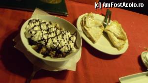 [P48] Oradea - restaurantul Cyrano, somloi galuska și clătitele cu brânză dulce și stafide » foto by Dragoș_MD
 - 
<span class="allrVoted glyphicon glyphicon-heart hidden" id="av397777"></span>
<a class="m-l-10 hidden" id="sv397777" onclick="voting_Foto_DelVot(,397777,3848)" role="button">șterge vot <span class="glyphicon glyphicon-remove"></span></a>
<a id="v9397777" class=" c-red"  onclick="voting_Foto_SetVot(397777)" role="button"><span class="glyphicon glyphicon-heart-empty"></span> <b>LIKE</b> = Votează poza</a> <img class="hidden"  id="f397777W9" src="/imagini/loader.gif" border="0" /><span class="AjErrMes hidden" id="e397777ErM"></span>
