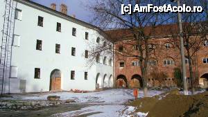[P06] Cetatea Oradea - vechi și nou » foto by Dragoș_MD
 - 
<span class="allrVoted glyphicon glyphicon-heart hidden" id="av397701"></span>
<a class="m-l-10 hidden" id="sv397701" onclick="voting_Foto_DelVot(,397701,3848)" role="button">șterge vot <span class="glyphicon glyphicon-remove"></span></a>
<a id="v9397701" class=" c-red"  onclick="voting_Foto_SetVot(397701)" role="button"><span class="glyphicon glyphicon-heart-empty"></span> <b>LIKE</b> = Votează poza</a> <img class="hidden"  id="f397701W9" src="/imagini/loader.gif" border="0" /><span class="AjErrMes hidden" id="e397701ErM"></span>
