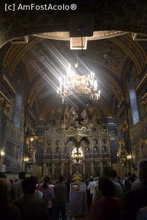 [P38] Interior biserica cu luna » foto by AZE
 - 
<span class="allrVoted glyphicon glyphicon-heart hidden" id="av774942"></span>
<a class="m-l-10 hidden" id="sv774942" onclick="voting_Foto_DelVot(,774942,3848)" role="button">șterge vot <span class="glyphicon glyphicon-remove"></span></a>
<a id="v9774942" class=" c-red"  onclick="voting_Foto_SetVot(774942)" role="button"><span class="glyphicon glyphicon-heart-empty"></span> <b>LIKE</b> = Votează poza</a> <img class="hidden"  id="f774942W9" src="/imagini/loader.gif" border="0" /><span class="AjErrMes hidden" id="e774942ErM"></span>