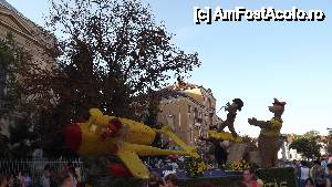 [P10] Oradea - care alegorice toate exponatele sunt facute din flori » foto by Nicu Teusdea
 - 
<span class="allrVoted glyphicon glyphicon-heart hidden" id="av403461"></span>
<a class="m-l-10 hidden" id="sv403461" onclick="voting_Foto_DelVot(,403461,3848)" role="button">șterge vot <span class="glyphicon glyphicon-remove"></span></a>
<a id="v9403461" class=" c-red"  onclick="voting_Foto_SetVot(403461)" role="button"><span class="glyphicon glyphicon-heart-empty"></span> <b>LIKE</b> = Votează poza</a> <img class="hidden"  id="f403461W9" src="/imagini/loader.gif" border="0" /><span class="AjErrMes hidden" id="e403461ErM"></span>