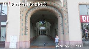 [P13] Intrare în Palatul Vulturul Negru » foto by ungureanica
 - 
<span class="allrVoted glyphicon glyphicon-heart hidden" id="av1127258"></span>
<a class="m-l-10 hidden" id="sv1127258" onclick="voting_Foto_DelVot(,1127258,3848)" role="button">șterge vot <span class="glyphicon glyphicon-remove"></span></a>
<a id="v91127258" class=" c-red"  onclick="voting_Foto_SetVot(1127258)" role="button"><span class="glyphicon glyphicon-heart-empty"></span> <b>LIKE</b> = Votează poza</a> <img class="hidden"  id="f1127258W9" src="/imagini/loader.gif" border="0" /><span class="AjErrMes hidden" id="e1127258ErM"></span>