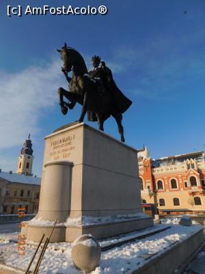 [P22] Statuia ecvestră a regelui Ferdinand I, Piaţa Unirii, Oradea » foto by irinad
 - 
<span class="allrVoted glyphicon glyphicon-heart hidden" id="av1219185"></span>
<a class="m-l-10 hidden" id="sv1219185" onclick="voting_Foto_DelVot(,1219185,3848)" role="button">șterge vot <span class="glyphicon glyphicon-remove"></span></a>
<a id="v91219185" class=" c-red"  onclick="voting_Foto_SetVot(1219185)" role="button"><span class="glyphicon glyphicon-heart-empty"></span> <b>LIKE</b> = Votează poza</a> <img class="hidden"  id="f1219185W9" src="/imagini/loader.gif" border="0" /><span class="AjErrMes hidden" id="e1219185ErM"></span>