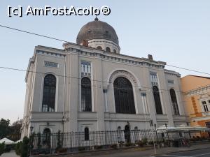 [P26] <strong>Sinagoga Zion, </strong>cea mai mare sinagoga neologa din tara (poate gazdui 1000 persoane), proaspat renovata, iar stilul arhitectonic care predomina este cel maur. » foto by geani anto
 - 
<span class="allrVoted glyphicon glyphicon-heart hidden" id="av1198451"></span>
<a class="m-l-10 hidden" id="sv1198451" onclick="voting_Foto_DelVot(,1198451,3848)" role="button">șterge vot <span class="glyphicon glyphicon-remove"></span></a>
<a id="v91198451" class=" c-red"  onclick="voting_Foto_SetVot(1198451)" role="button"><span class="glyphicon glyphicon-heart-empty"></span> <b>LIKE</b> = Votează poza</a> <img class="hidden"  id="f1198451W9" src="/imagini/loader.gif" border="0" /><span class="AjErrMes hidden" id="e1198451ErM"></span>