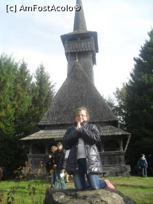 [P16] Muzeul Satului - o poza cat mii de cuvinte » foto by catalinioan
 - 
<span class="allrVoted glyphicon glyphicon-heart hidden" id="av1082198"></span>
<a class="m-l-10 hidden" id="sv1082198" onclick="voting_Foto_DelVot(,1082198,3852)" role="button">șterge vot <span class="glyphicon glyphicon-remove"></span></a>
<a id="v91082198" class=" c-red"  onclick="voting_Foto_SetVot(1082198)" role="button"><span class="glyphicon glyphicon-heart-empty"></span> <b>LIKE</b> = Votează poza</a> <img class="hidden"  id="f1082198W9" src="/imagini/loader.gif" border="0" /><span class="AjErrMes hidden" id="e1082198ErM"></span>