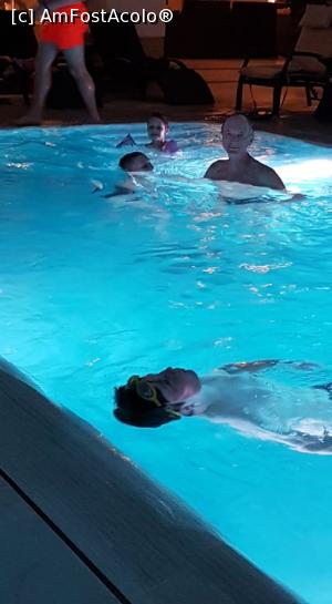 [P16] La hotel, cel mai mult mi-a placut SPA-ul, un loc unde poti sa-ti pui picioarele pe fundul bazinului. » foto by dorgo
 - 
<span class="allrVoted glyphicon glyphicon-heart hidden" id="av1132176"></span>
<a class="m-l-10 hidden" id="sv1132176" onclick="voting_Foto_DelVot(,1132176,3852)" role="button">șterge vot <span class="glyphicon glyphicon-remove"></span></a>
<a id="v91132176" class=" c-red"  onclick="voting_Foto_SetVot(1132176)" role="button"><span class="glyphicon glyphicon-heart-empty"></span> <b>LIKE</b> = Votează poza</a> <img class="hidden"  id="f1132176W9" src="/imagini/loader.gif" border="0" /><span class="AjErrMes hidden" id="e1132176ErM"></span>