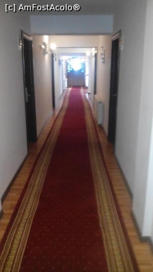 [P06] In hotel, sunt asteptat cu " covorul rosu"  » foto by dorgo
 - 
<span class="allrVoted glyphicon glyphicon-heart hidden" id="av1132166"></span>
<a class="m-l-10 hidden" id="sv1132166" onclick="voting_Foto_DelVot(,1132166,3852)" role="button">șterge vot <span class="glyphicon glyphicon-remove"></span></a>
<a id="v91132166" class=" c-red"  onclick="voting_Foto_SetVot(1132166)" role="button"><span class="glyphicon glyphicon-heart-empty"></span> <b>LIKE</b> = Votează poza</a> <img class="hidden"  id="f1132166W9" src="/imagini/loader.gif" border="0" /><span class="AjErrMes hidden" id="e1132166ErM"></span>