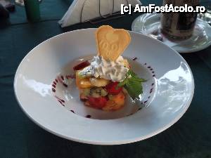 [P11] Din nou la Tulcea - salată de fructe la Select » foto by Dragoș_MD
 - 
<span class="allrVoted glyphicon glyphicon-heart hidden" id="av515655"></span>
<a class="m-l-10 hidden" id="sv515655" onclick="voting_Foto_DelVot(,515655,3854)" role="button">șterge vot <span class="glyphicon glyphicon-remove"></span></a>
<a id="v9515655" class=" c-red"  onclick="voting_Foto_SetVot(515655)" role="button"><span class="glyphicon glyphicon-heart-empty"></span> <b>LIKE</b> = Votează poza</a> <img class="hidden"  id="f515655W9" src="/imagini/loader.gif" border="0" /><span class="AjErrMes hidden" id="e515655ErM"></span>