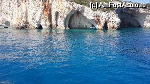 [P04] blue caves » foto by liviukia
 - 
<span class="allrVoted glyphicon glyphicon-heart hidden" id="av543200"></span>
<a class="m-l-10 hidden" id="sv543200" onclick="voting_Foto_DelVot(,543200,3858)" role="button">șterge vot <span class="glyphicon glyphicon-remove"></span></a>
<a id="v9543200" class=" c-red"  onclick="voting_Foto_SetVot(543200)" role="button"><span class="glyphicon glyphicon-heart-empty"></span> <b>LIKE</b> = Votează poza</a> <img class="hidden"  id="f543200W9" src="/imagini/loader.gif" border="0" /><span class="AjErrMes hidden" id="e543200ErM"></span>