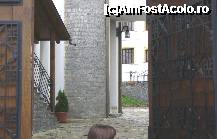 [P03] Pasul Tihuta - Hotel castel Dracula - intrarea in castel » foto by biancuta
 - 
<span class="allrVoted glyphicon glyphicon-heart hidden" id="av172925"></span>
<a class="m-l-10 hidden" id="sv172925" onclick="voting_Foto_DelVot(,172925,3870)" role="button">șterge vot <span class="glyphicon glyphicon-remove"></span></a>
<a id="v9172925" class=" c-red"  onclick="voting_Foto_SetVot(172925)" role="button"><span class="glyphicon glyphicon-heart-empty"></span> <b>LIKE</b> = Votează poza</a> <img class="hidden"  id="f172925W9" src="/imagini/loader.gif" border="0" /><span class="AjErrMes hidden" id="e172925ErM"></span>