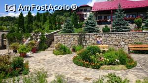 [P20] Zona din fața trapezei. Peste tot se vede mână de peisagist.  » foto by Aurici
 - 
<span class="allrVoted glyphicon glyphicon-heart hidden" id="av881728"></span>
<a class="m-l-10 hidden" id="sv881728" onclick="voting_Foto_DelVot(,881728,3872)" role="button">șterge vot <span class="glyphicon glyphicon-remove"></span></a>
<a id="v9881728" class=" c-red"  onclick="voting_Foto_SetVot(881728)" role="button"><span class="glyphicon glyphicon-heart-empty"></span> <b>LIKE</b> = Votează poza</a> <img class="hidden"  id="f881728W9" src="/imagini/loader.gif" border="0" /><span class="AjErrMes hidden" id="e881728ErM"></span>