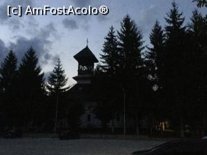 [P45] Slanic Prahova - Langa biserica se afla o parcare mare » foto by mishu
 - 
<span class="allrVoted glyphicon glyphicon-heart hidden" id="av921959"></span>
<a class="m-l-10 hidden" id="sv921959" onclick="voting_Foto_DelVot(,921959,3878)" role="button">șterge vot <span class="glyphicon glyphicon-remove"></span></a>
<a id="v9921959" class=" c-red"  onclick="voting_Foto_SetVot(921959)" role="button"><span class="glyphicon glyphicon-heart-empty"></span> <b>LIKE</b> = Votează poza</a> <img class="hidden"  id="f921959W9" src="/imagini/loader.gif" border="0" /><span class="AjErrMes hidden" id="e921959ErM"></span>