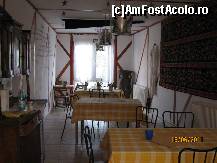 [P14] sala de mese. deservea casuta de trei camere in care am stat noi. » foto by zangela69
 - 
<span class="allrVoted glyphicon glyphicon-heart hidden" id="av231569"></span>
<a class="m-l-10 hidden" id="sv231569" onclick="voting_Foto_DelVot(,231569,3878)" role="button">șterge vot <span class="glyphicon glyphicon-remove"></span></a>
<a id="v9231569" class=" c-red"  onclick="voting_Foto_SetVot(231569)" role="button"><span class="glyphicon glyphicon-heart-empty"></span> <b>LIKE</b> = Votează poza</a> <img class="hidden"  id="f231569W9" src="/imagini/loader.gif" border="0" /><span class="AjErrMes hidden" id="e231569ErM"></span>