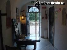 [P05] Holul de la intrare, in dreapta curtea interioara si incaperea pt. masa, in stanga scari pt primul etaj » foto by mecut
 - 
<span class="allrVoted glyphicon glyphicon-heart hidden" id="av190382"></span>
<a class="m-l-10 hidden" id="sv190382" onclick="voting_Foto_DelVot(,190382,3887)" role="button">șterge vot <span class="glyphicon glyphicon-remove"></span></a>
<a id="v9190382" class=" c-red"  onclick="voting_Foto_SetVot(190382)" role="button"><span class="glyphicon glyphicon-heart-empty"></span> <b>LIKE</b> = Votează poza</a> <img class="hidden"  id="f190382W9" src="/imagini/loader.gif" border="0" /><span class="AjErrMes hidden" id="e190382ErM"></span>
