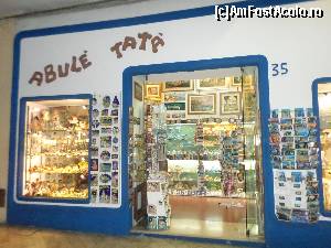 [P39] magazin in Capri cu suveniruri, tablouri si alte nimicuri » foto by amero
 - 
<span class="allrVoted glyphicon glyphicon-heart hidden" id="av567727"></span>
<a class="m-l-10 hidden" id="sv567727" onclick="voting_Foto_DelVot(,567727,3887)" role="button">șterge vot <span class="glyphicon glyphicon-remove"></span></a>
<a id="v9567727" class=" c-red"  onclick="voting_Foto_SetVot(567727)" role="button"><span class="glyphicon glyphicon-heart-empty"></span> <b>LIKE</b> = Votează poza</a> <img class="hidden"  id="f567727W9" src="/imagini/loader.gif" border="0" /><span class="AjErrMes hidden" id="e567727ErM"></span>